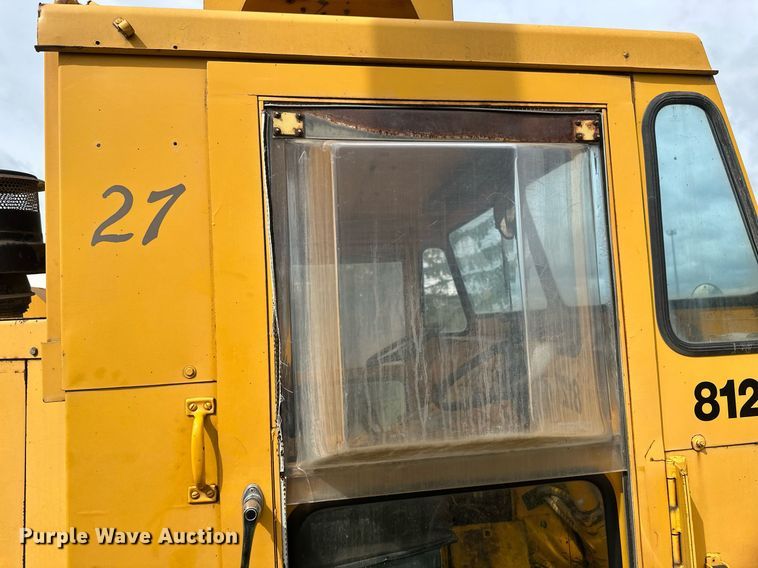 image for item DT6283 Elgin Pellican street sweeper