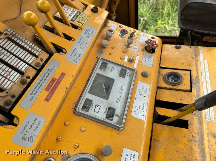 image for item DT6283 Elgin Pellican street sweeper