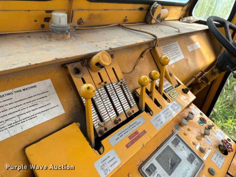 image for item DT6283 Elgin Pellican street sweeper