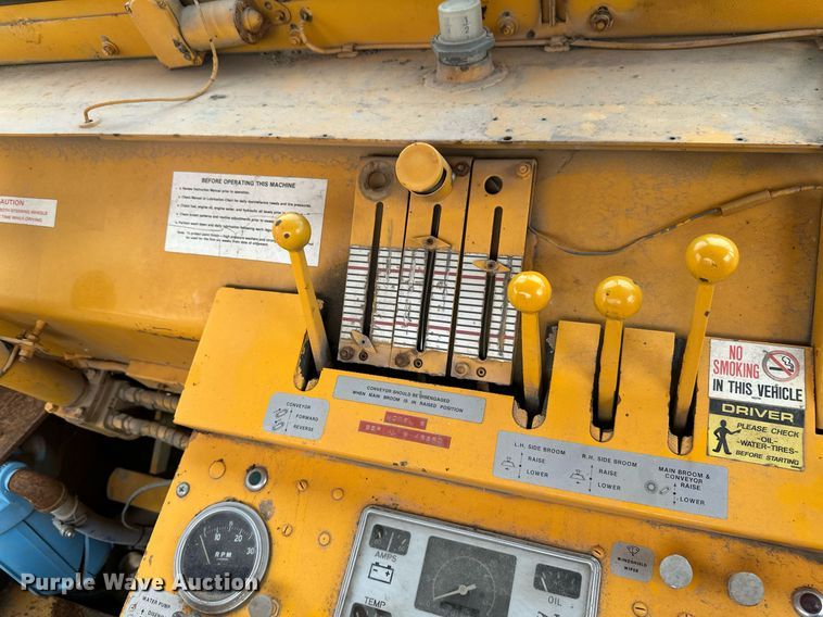 image for item DT6283 Elgin Pellican street sweeper