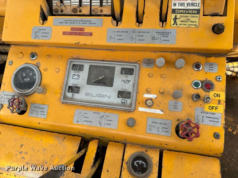 image for item DT6283 Elgin Pellican street sweeper