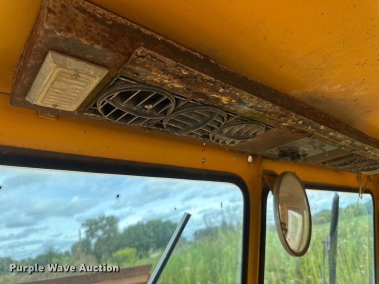 image for item DT6283 Elgin Pellican street sweeper