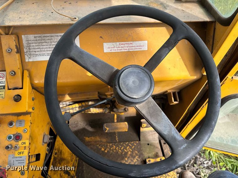 image for item DT6283 Elgin Pellican street sweeper