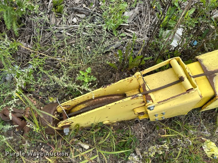 image for item DT6285 Truck mounted crane