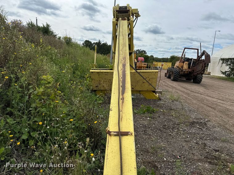 image for item DT6285 Truck mounted crane