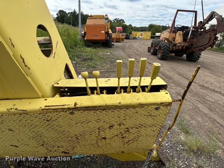 image for item DT6285 Truck mounted crane