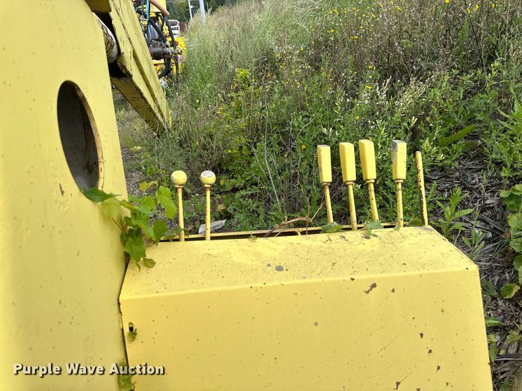 image for item DT6285 Truck mounted crane