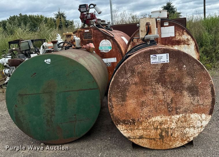 image for item DT6289 (6) fuel tanks