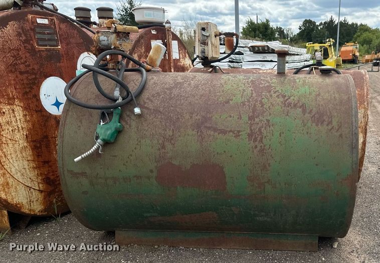 image for item DT6289 (6) fuel tanks