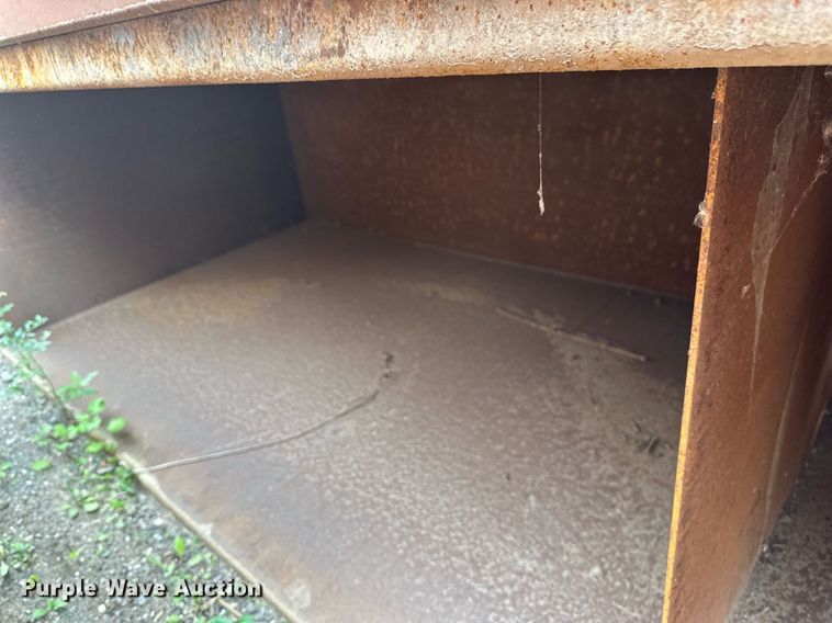 image for item DT6289 (6) fuel tanks