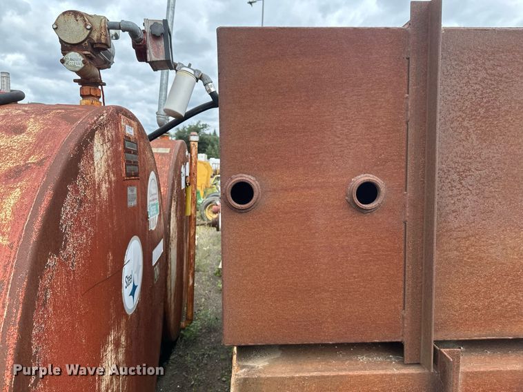 image for item DT6289 (6) fuel tanks