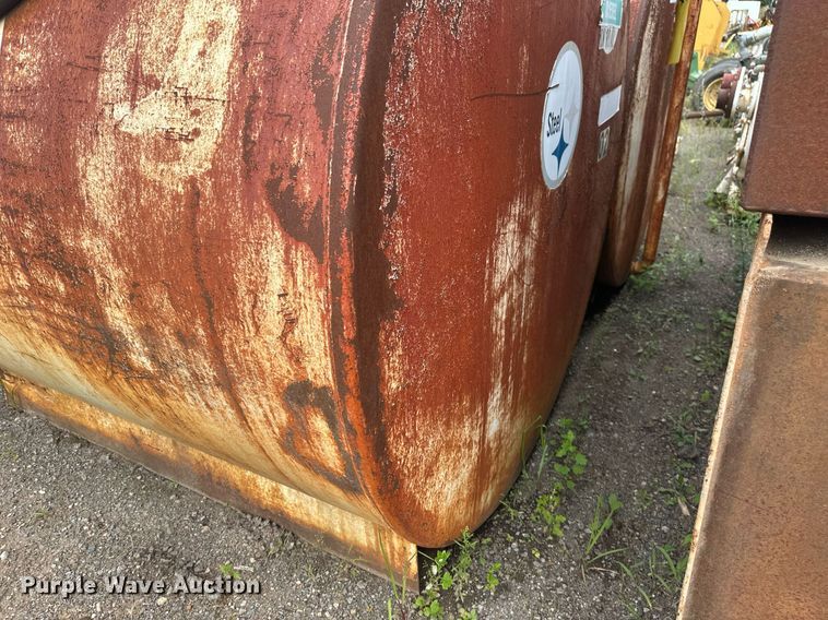 image for item DT6289 (6) fuel tanks