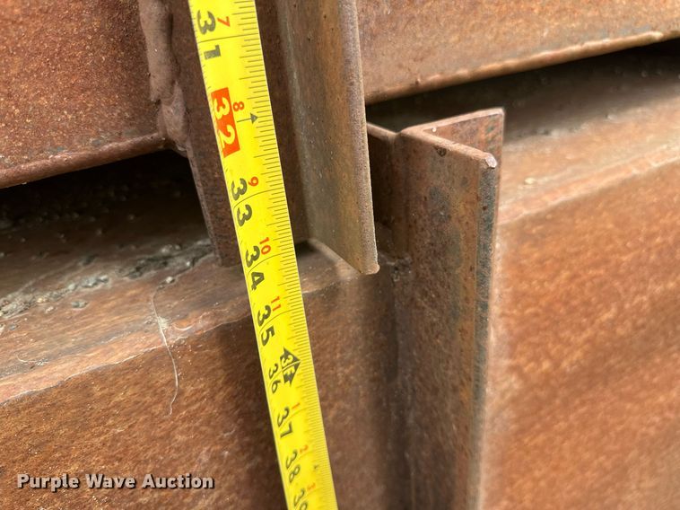 image for item DT6289 (6) fuel tanks