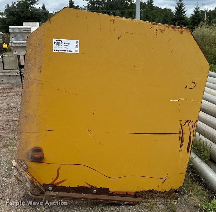 image for item DT6292 0 Snow pusher 24' W wheel loader snow pusher