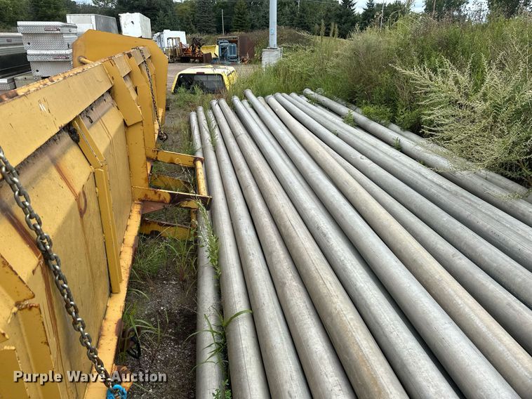 image for item DT6293 Approximately 28 pieces of pipe