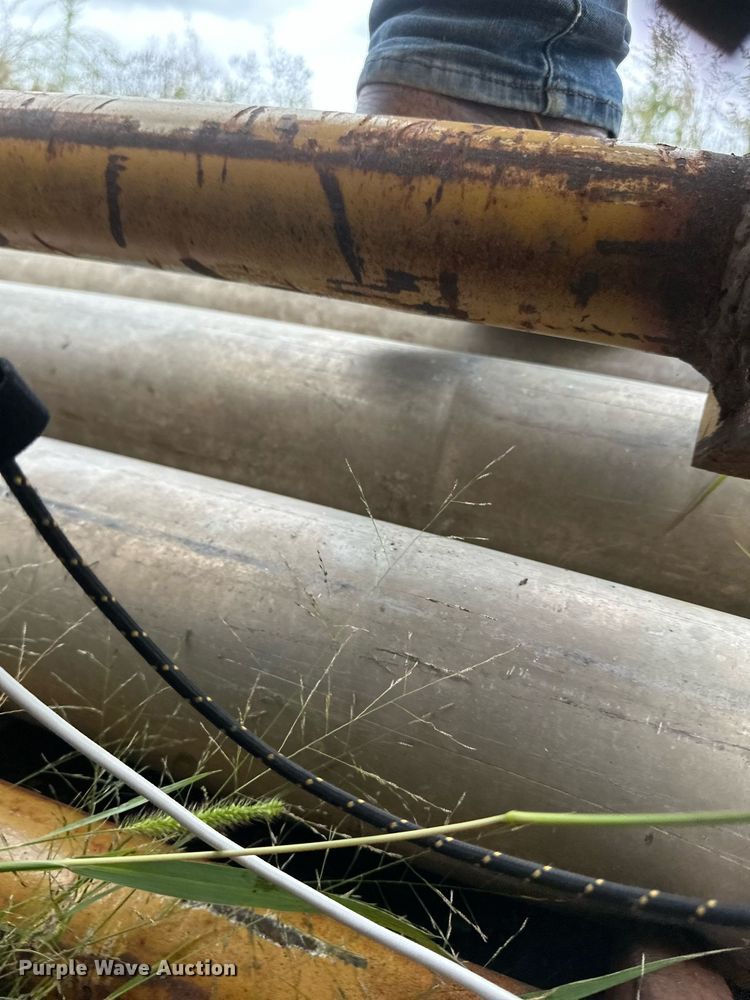 image for item DT6293 Approximately 28 pieces of pipe