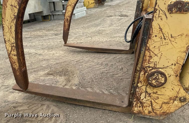 image for item DT6295 JRB wheel loader grapple forks