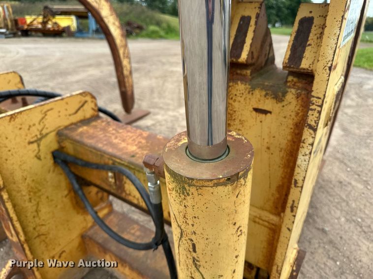 image for item DT6295 JRB wheel loader grapple forks
