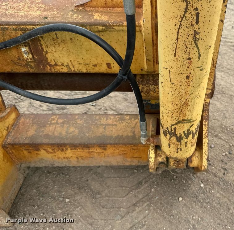 image for item DT6295 JRB wheel loader grapple forks