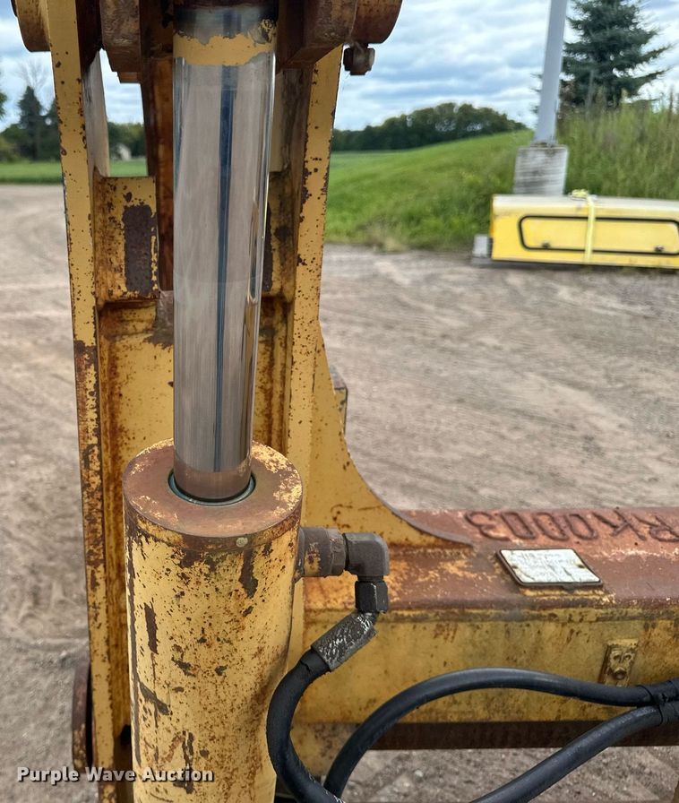 image for item DT6295 JRB wheel loader grapple forks