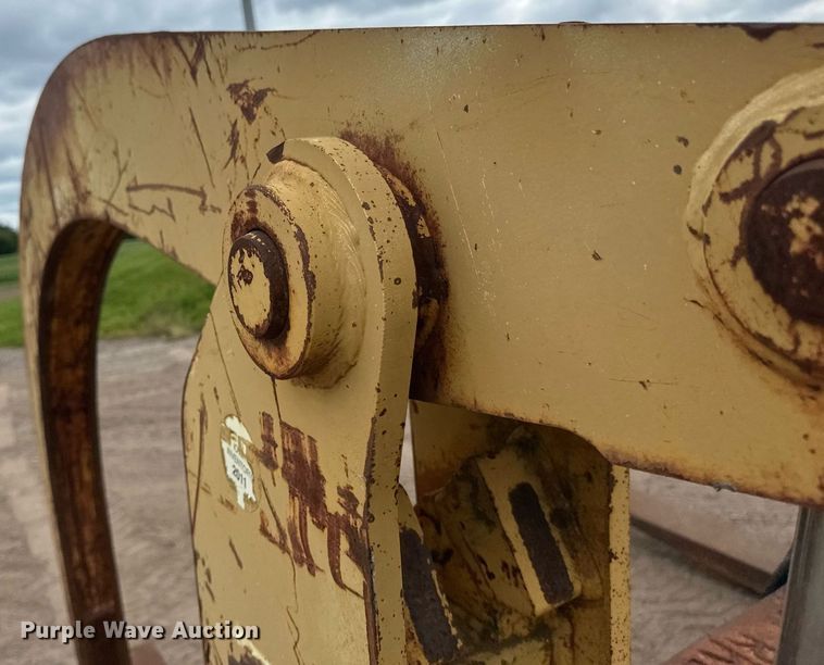 image for item DT6295 JRB wheel loader grapple forks