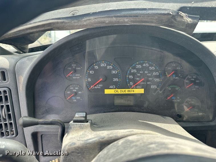 image for item DT6314 2006 International 4200 street sweeper truck