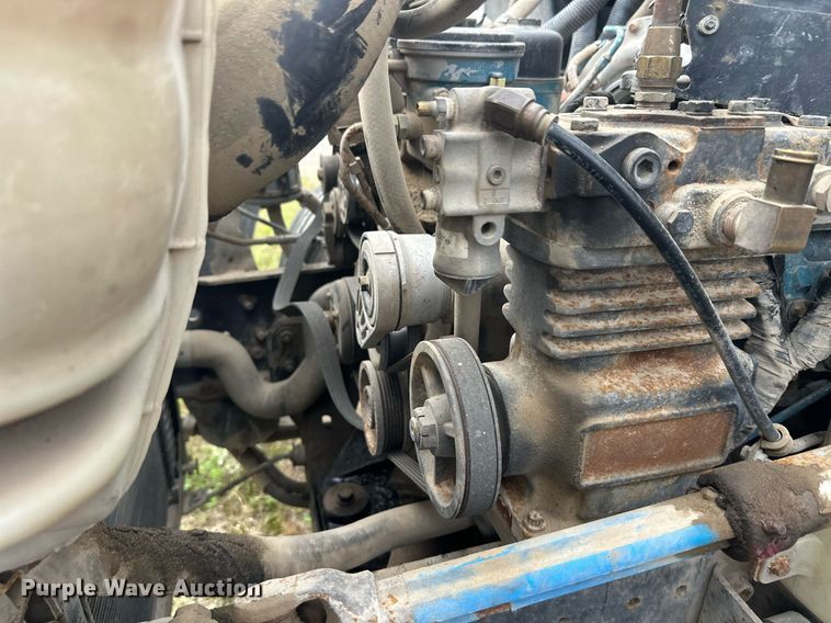 image for item DT6314 2006 International 4200 street sweeper truck