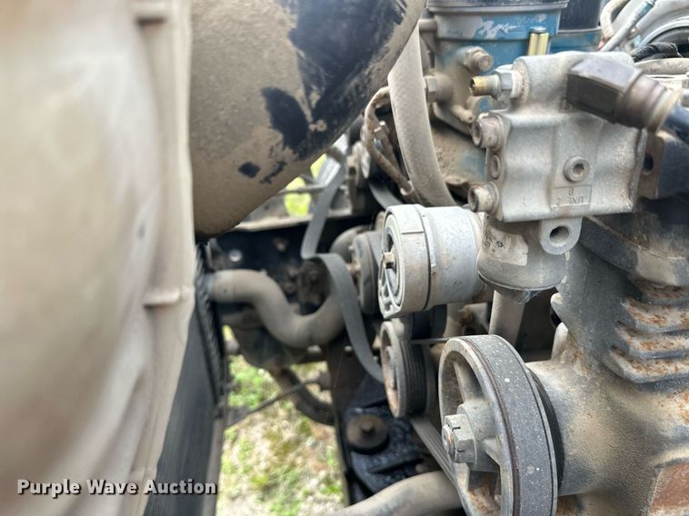 image for item DT6314 2006 International 4200 street sweeper truck