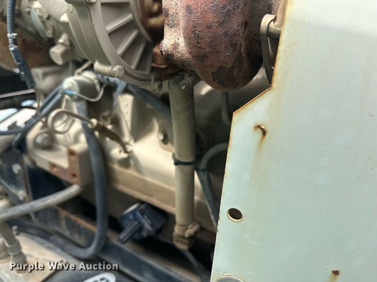 image for item DT6314 2006 International 4200 street sweeper truck