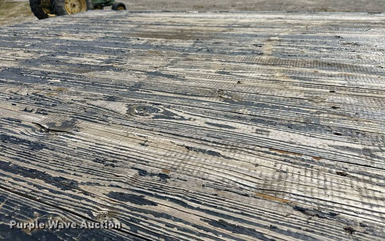 image for item DT6315 1998 International 4900 flatbed truck