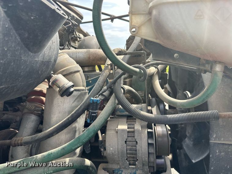 image for item DT6315 1998 International 4900 flatbed truck