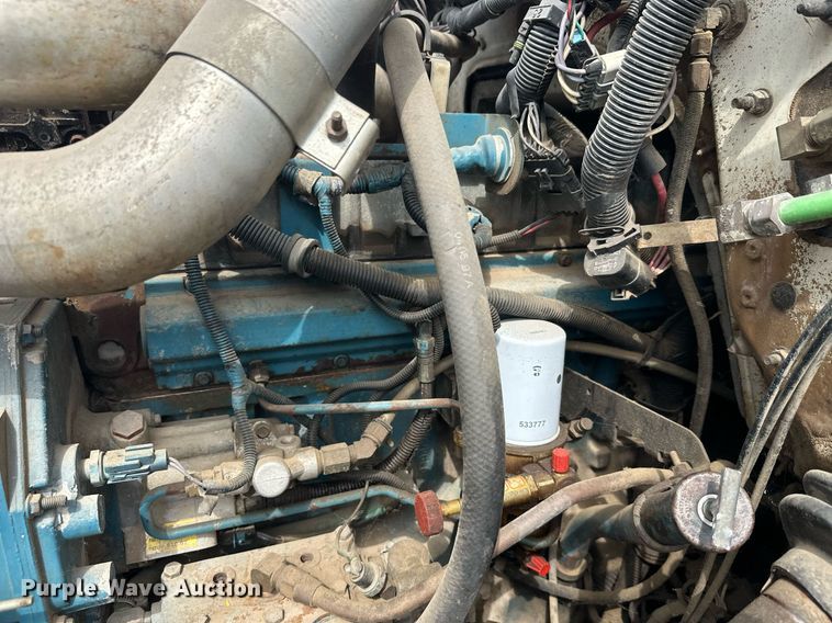 image for item DT6315 1998 International 4900 flatbed truck