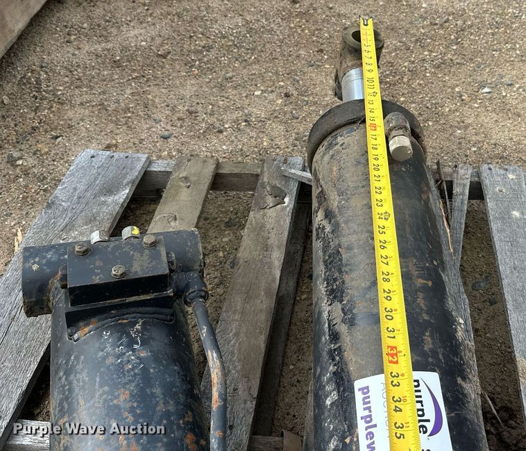 image for item DT6327 Hydraulic cylinder