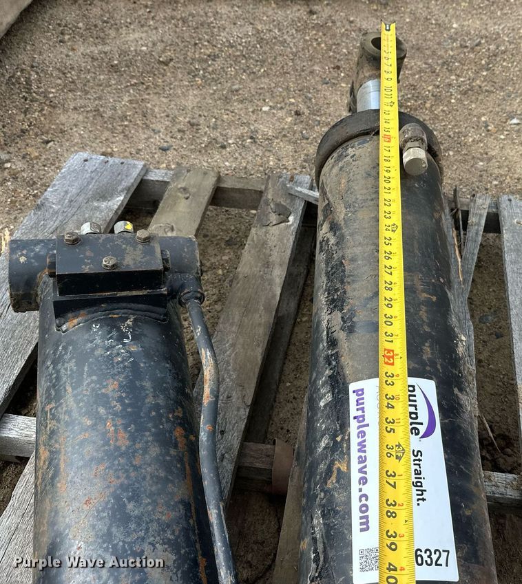 image for item DT6327 Hydraulic cylinder