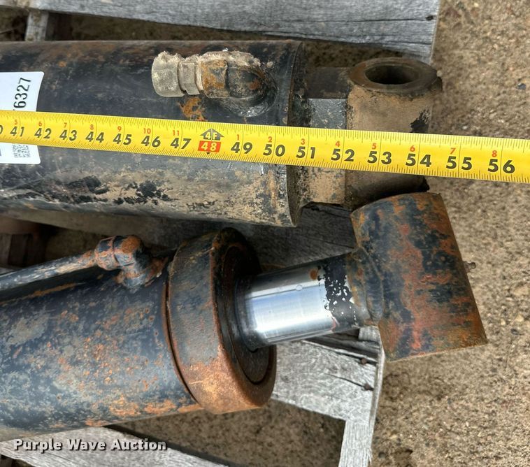 image for item DT6327 Hydraulic cylinder