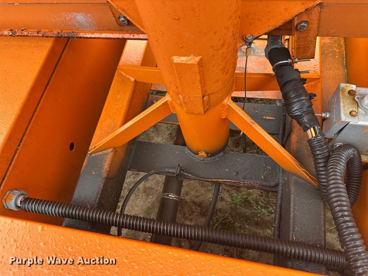 image for item DT6328 1998 American Signal message board trailer