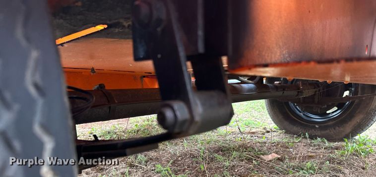 image for item DT6329 2000 American Signal message board trailer