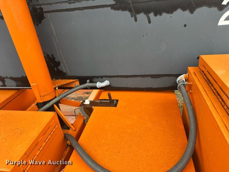 image for item DT6330 1998 American Signal message board trailer