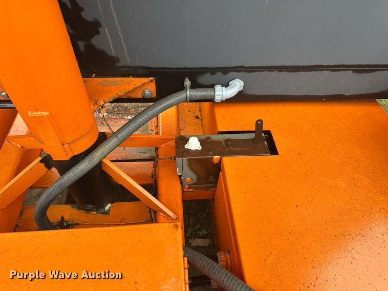 image for item DT6330 1998 American Signal message board trailer