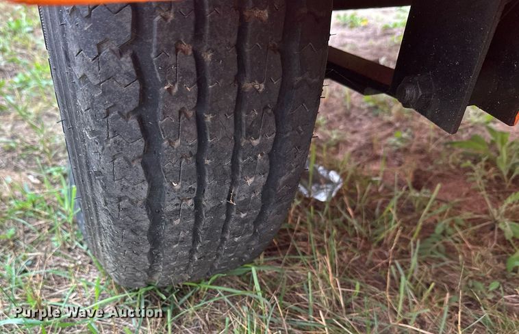 image for item DT6331 1999 American Signal message board trailer