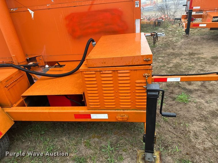 image for item DT6332 American Signal message board trailer