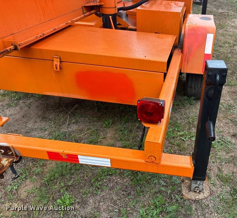 image for item DT6332 American Signal message board trailer