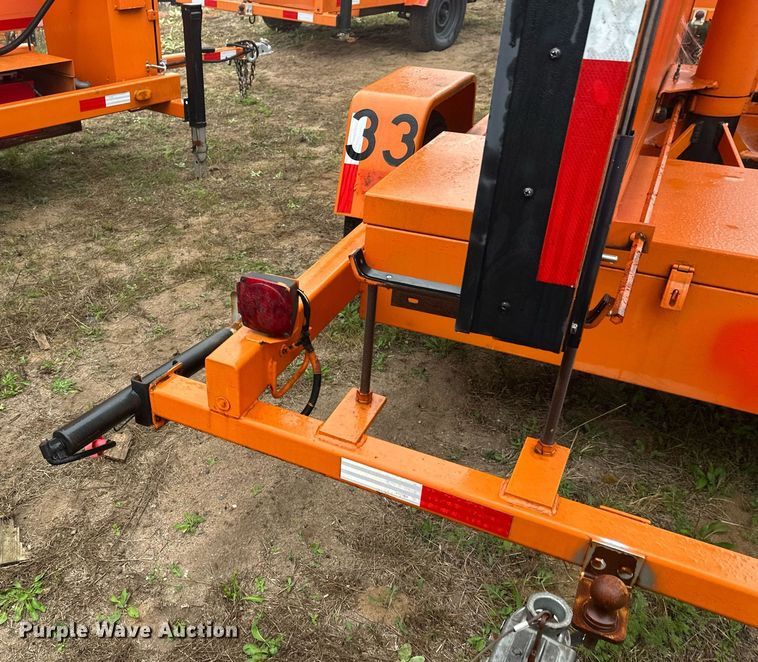 image for item DT6332 American Signal message board trailer