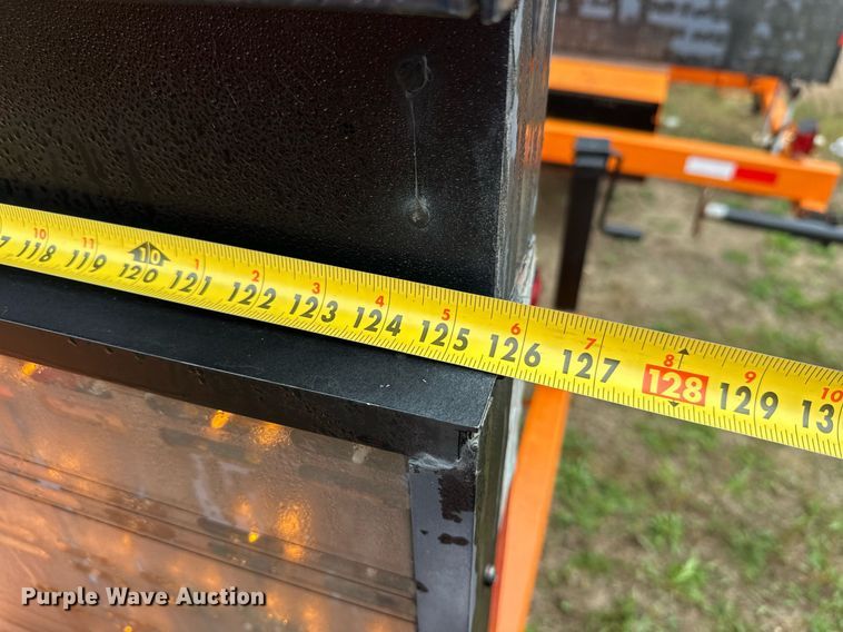 image for item DT6332 American Signal message board trailer