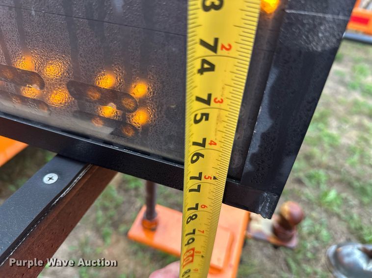 image for item DT6332 American Signal message board trailer