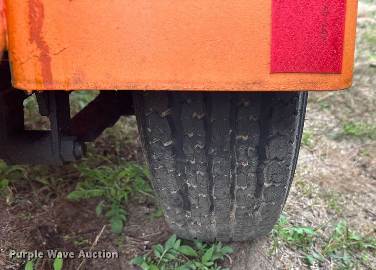 image for item DT6332 American Signal message board trailer