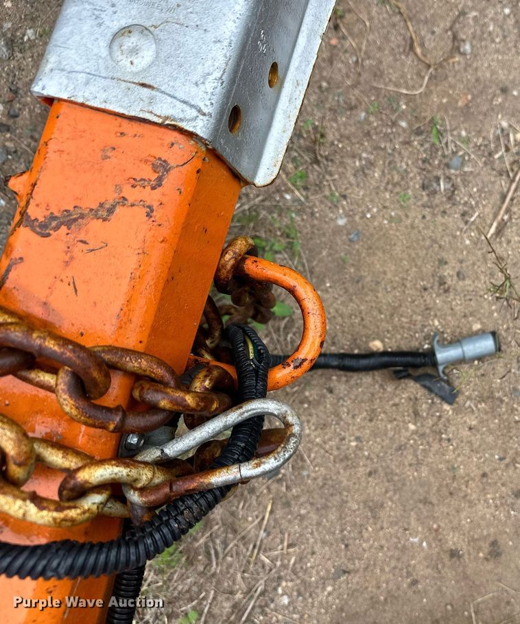 image for item DT6334 2000 American Signal message board trailer