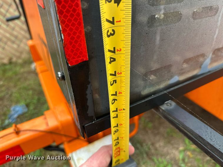 image for item DT6335 1999 American Signal message board trailer