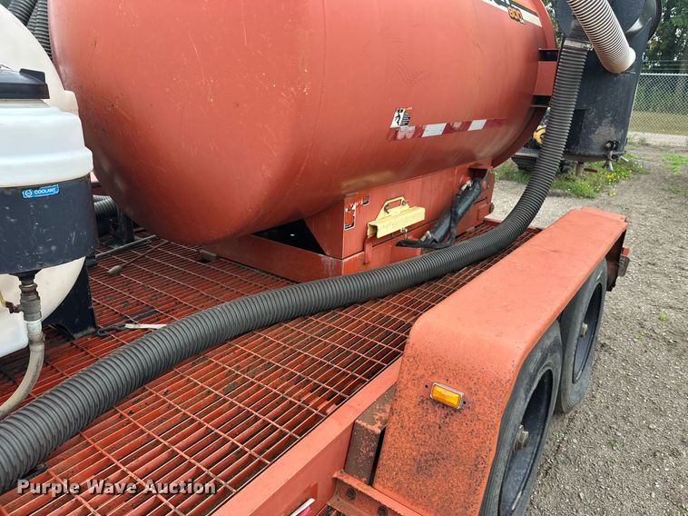 image for item DT6338 2010 Ditch Witch  FX30 vacuum excavator