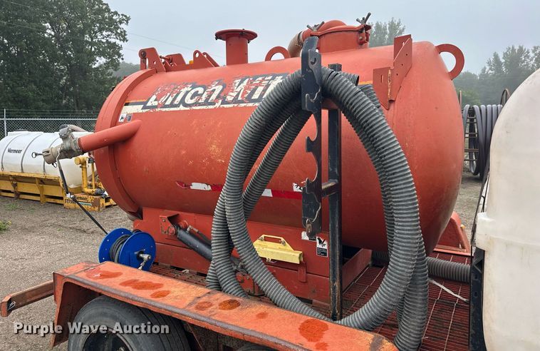 image for item DT6338 2010 Ditch Witch  FX30 vacuum excavator